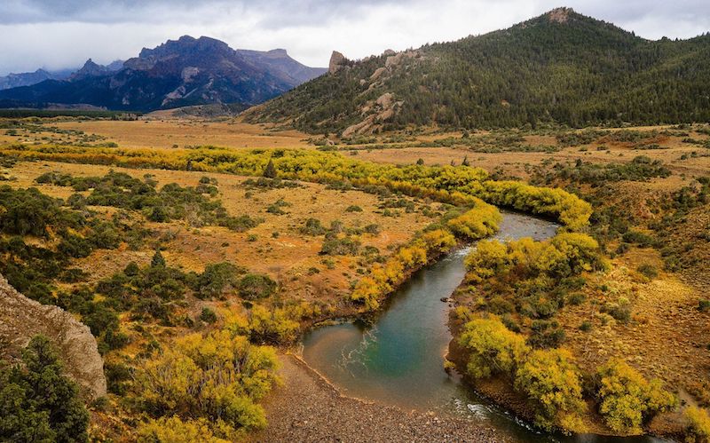 riverstraful1-fly-fishing-patagonia-bariloche-lakes-rivers-hatch-trout-brown-rainbow-adventure-rods-mayfly-stonefly-guides-camps-trips-fontilalis-outfitters-catch-realese